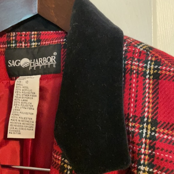 Sag Harbor Petite wool red plaid blazer size 10 40% wool 1 button front, lined - Picture 7 of 10